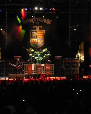 A Night of Dokken - George Lynch, Brett Carlisle & Terry Ilous